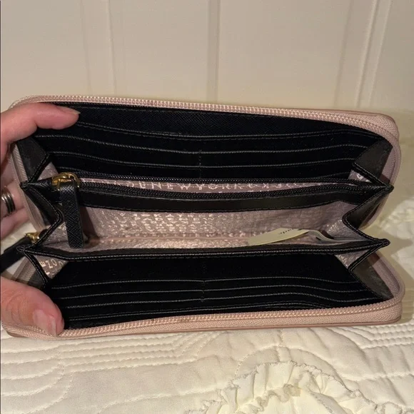 Kate Spade ♠️ Glittery Rose Gold Women's Wallet - Picture 4 of 7